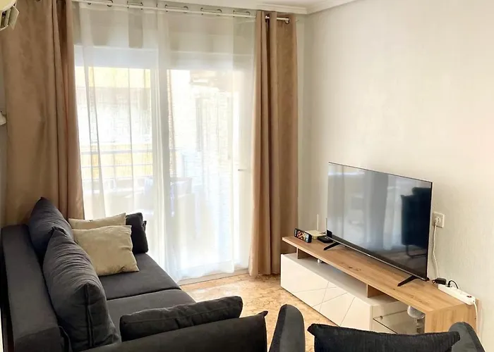 La Loma With Garage,pool And Lift